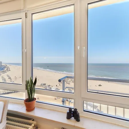 Lecomte - The Shoreline 131 Apartment *