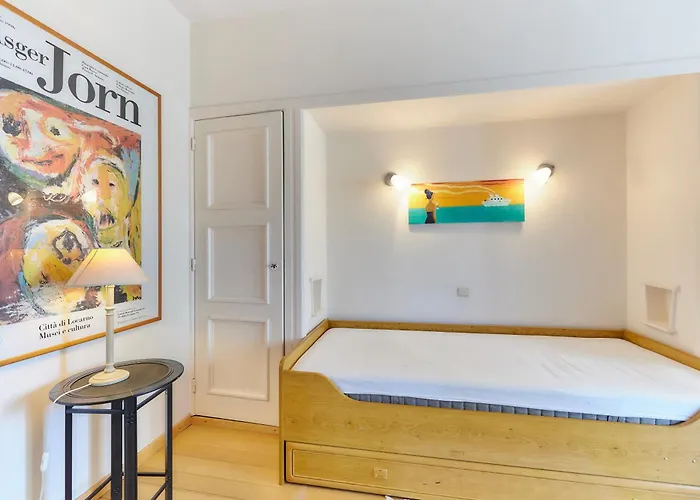 Lecomte - The Shoreline 131 Apartment *