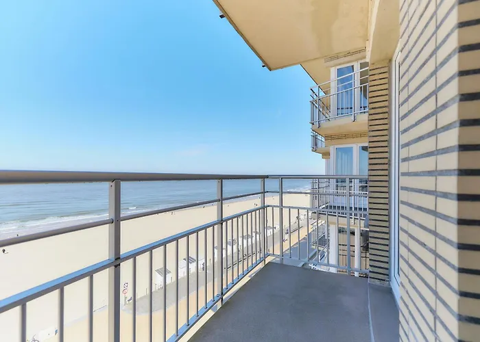 Lecomte - The Shoreline 131 * Ostende